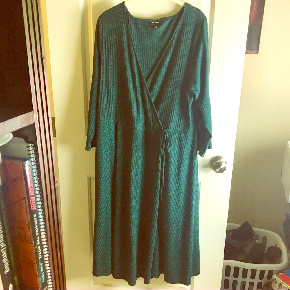 Torrid Surplice Dress Green Size 2